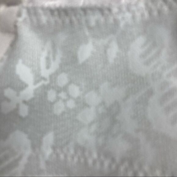 PLAYTEX, Women’s Bra, White, Size 36B, No Wire, - Picture 4 of 11